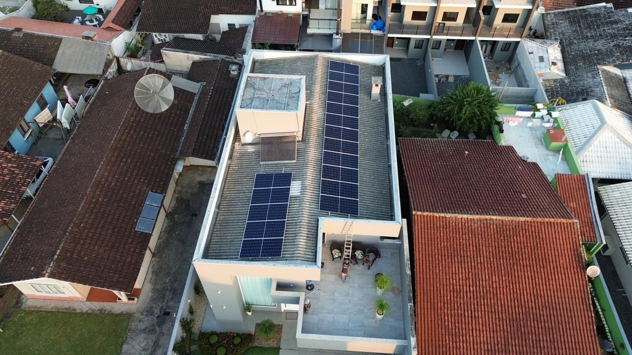 Prévia do álbum: sistema fotovoltaico entregue pela Seratotech